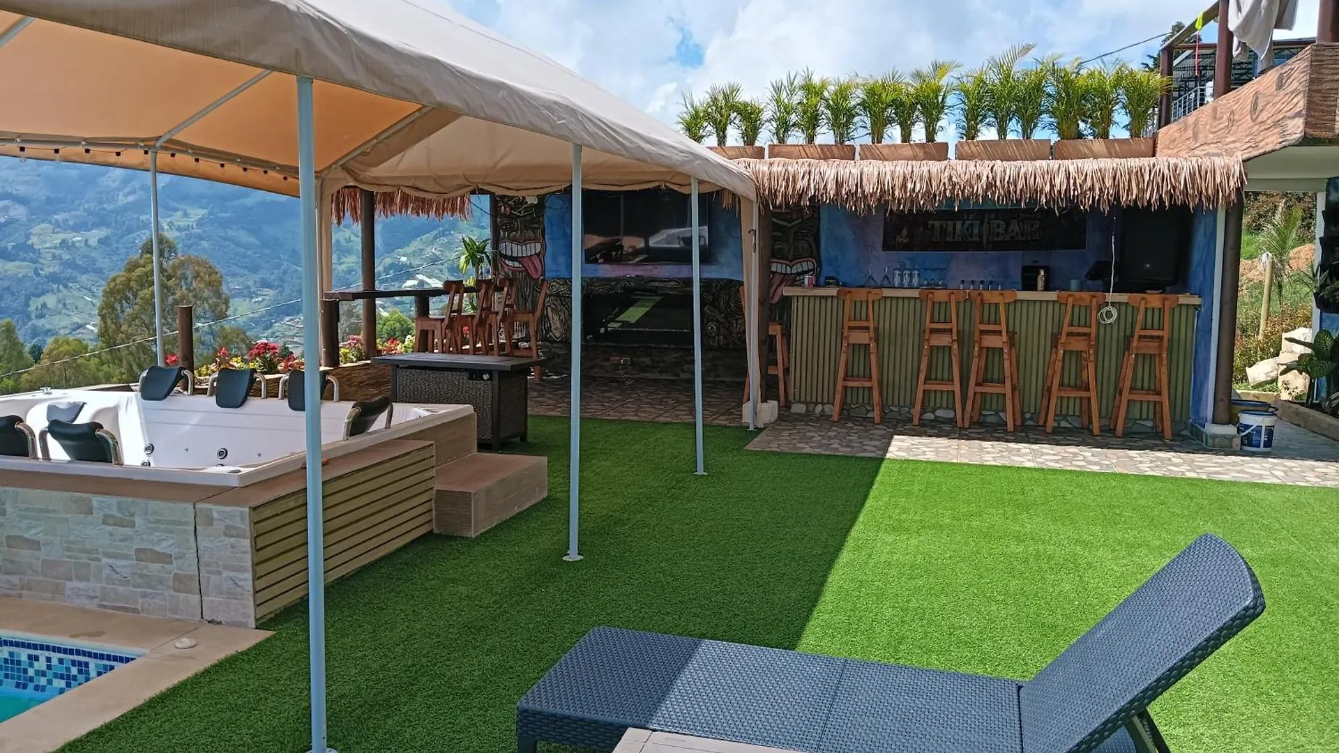 Vive Paradise Medellin, Hosteria, Mirador, Piscina Termica, Tiki Bar, Jacuzzi Spa A Solo 15 Min De La Ciudad